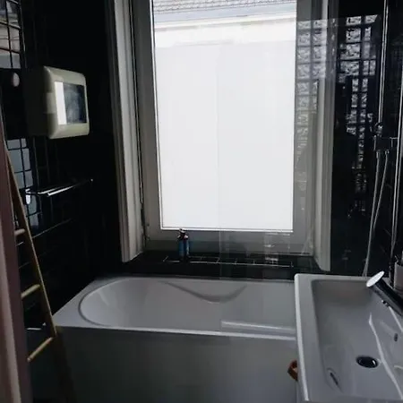 Casa de Férias Jolie Maison - 6pers Avec Billard, Cour, Garage Et Borne De Recharge *