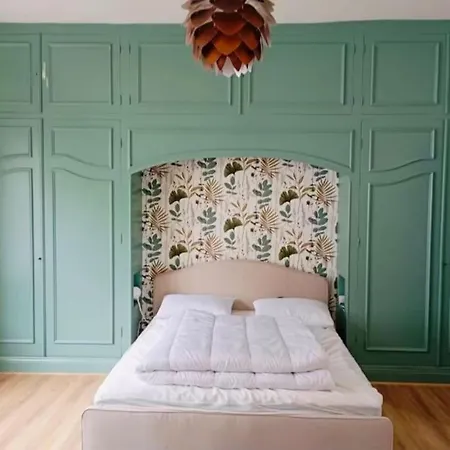 Jolie Maison - 6pers Avec Billard, Cour, Garage Et Borne De Recharge
